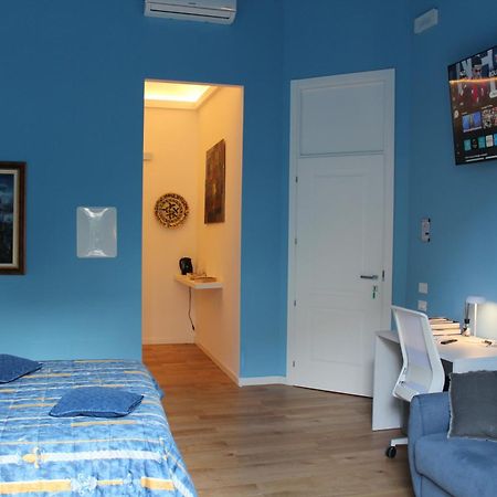Falstaff Rooms & Suites Palermo Exteriör bild