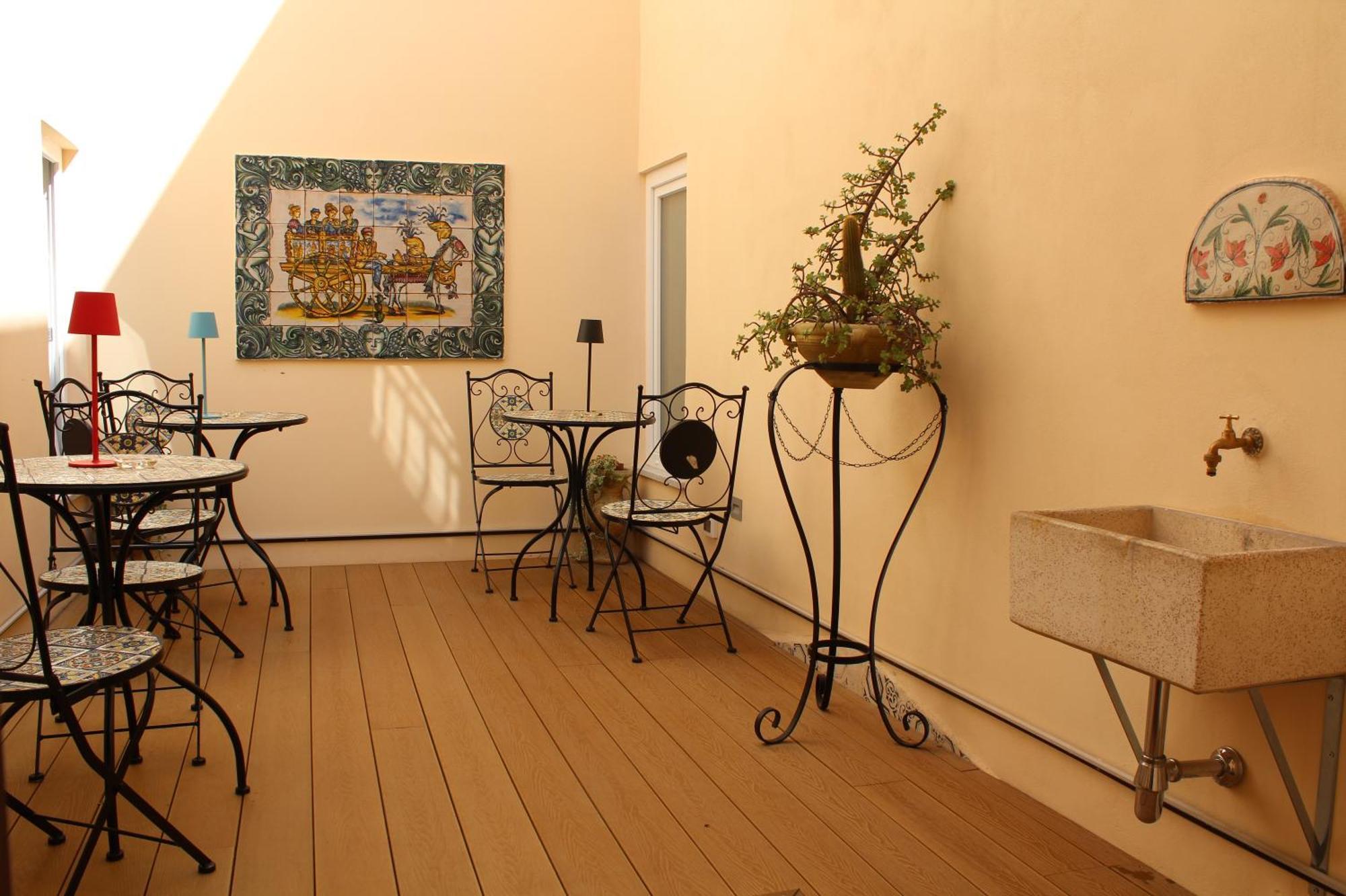 Falstaff Rooms & Suites Palermo Exteriör bild