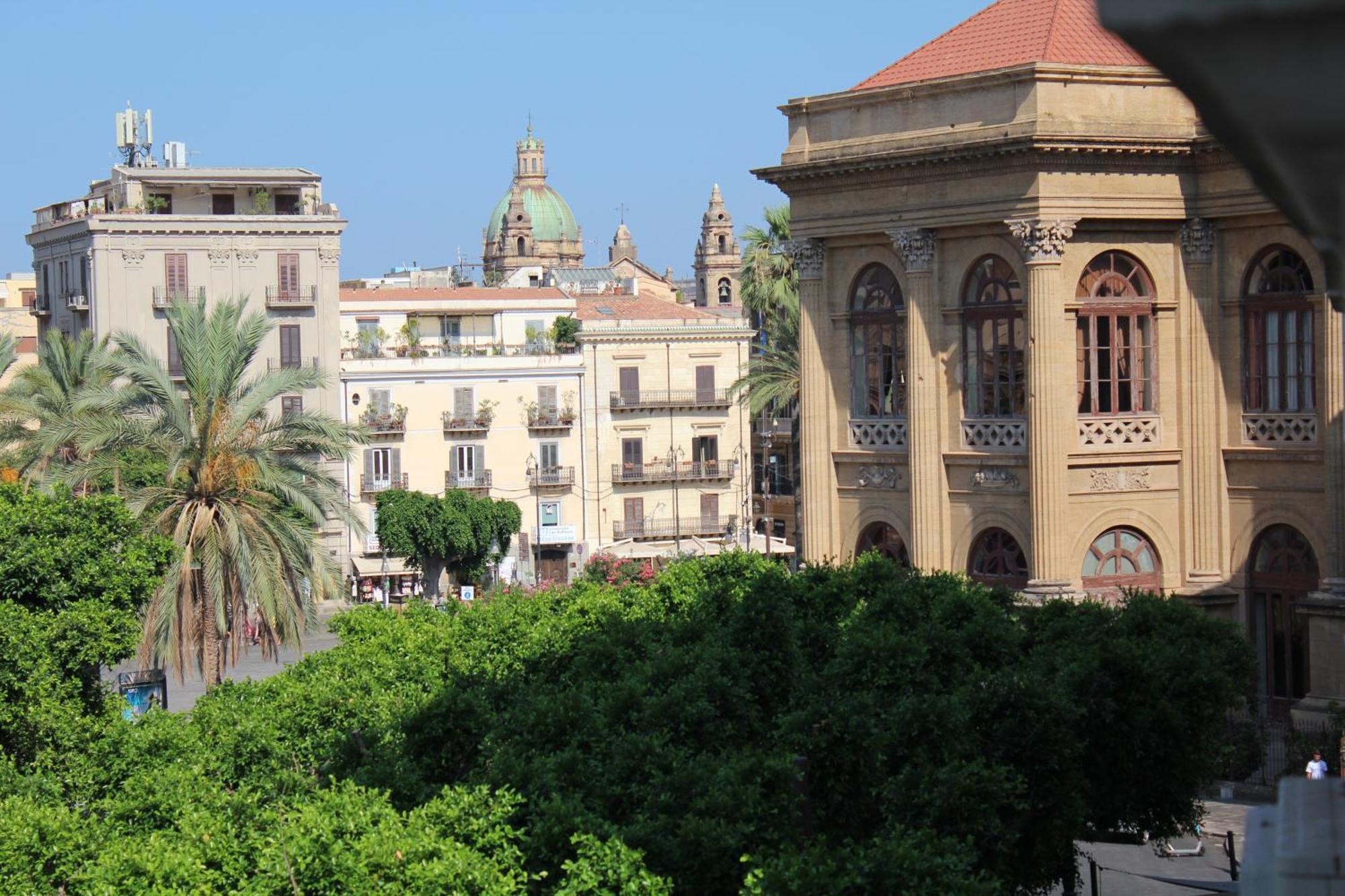Falstaff Rooms & Suites Palermo Exteriör bild