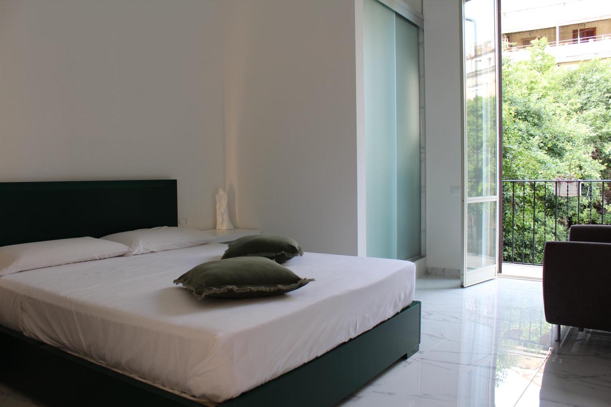 Falstaff Rooms & Suites Palermo Exteriör bild
