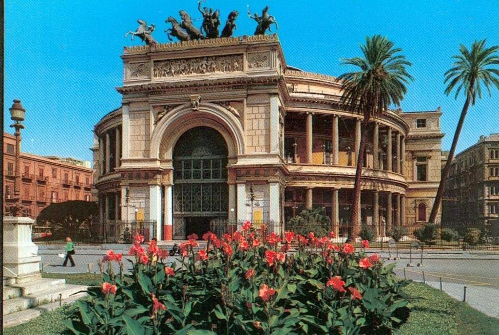 Falstaff Rooms & Suites Palermo Exteriör bild