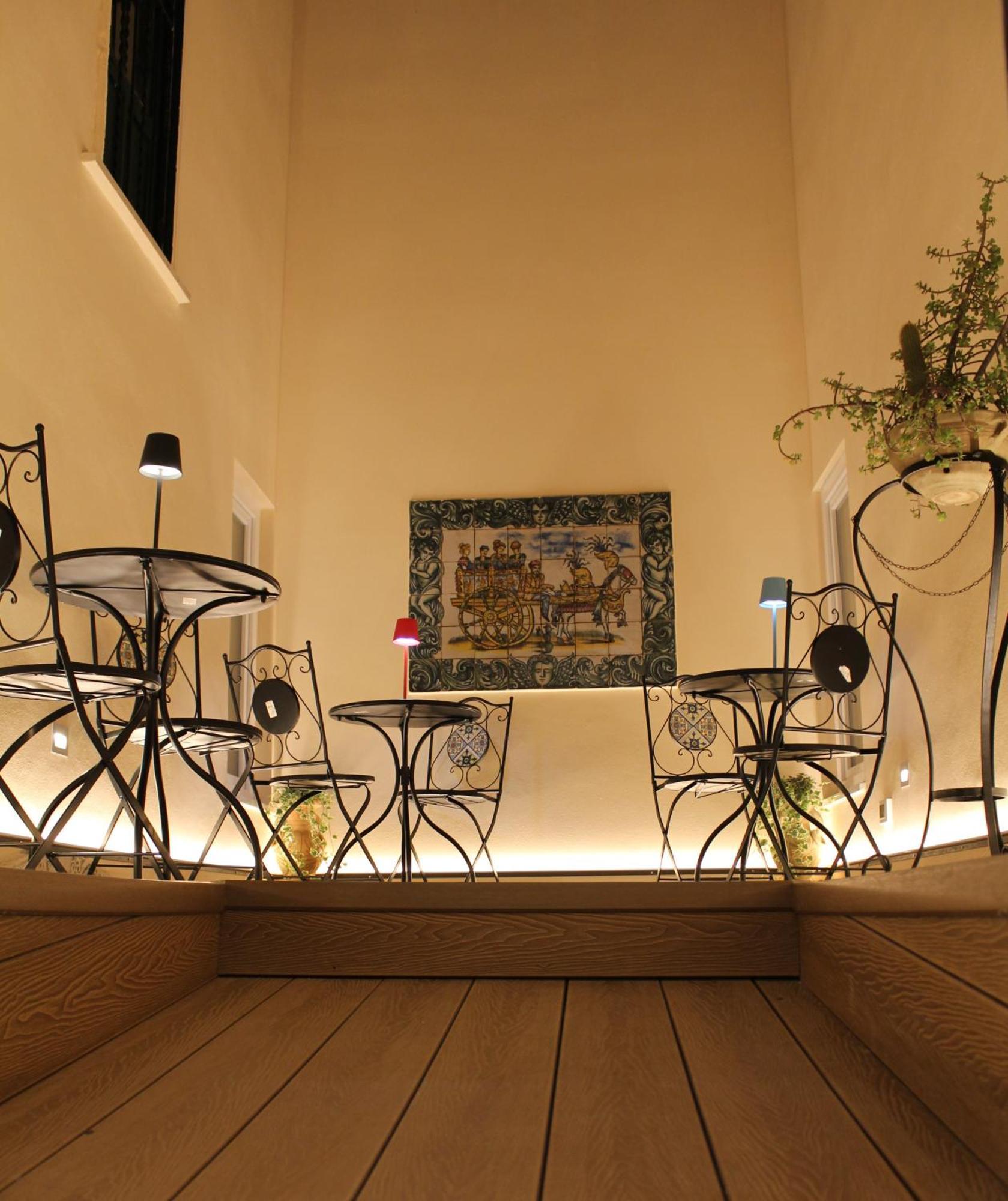Falstaff Rooms & Suites Palermo Exteriör bild